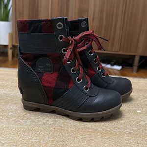 Sorel Lexie Wedge Ankle Bootie SIZE 3